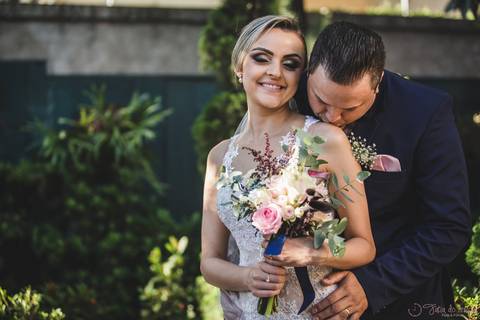 Festa de casamento, fotos de casamento, cerimônia de casamento, casamento rústico, casamento na cidade, casamento moderno, decoração rustica, noiva, noivo'