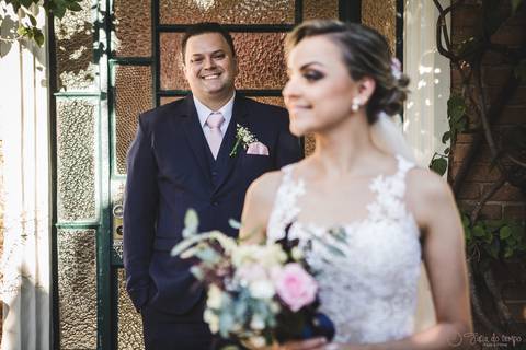 Festa de casamento, fotos de casamento, cerimônia de casamento, casamento rústico, casamento na cidade, casamento moderno, decoração rustica, noiva, noivo'