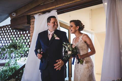 Festa de casamento, fotos de casamento, cerimônia de casamento, casamento rústico, casamento na cidade, casamento moderno, decoração rustica, noiva, noivo'