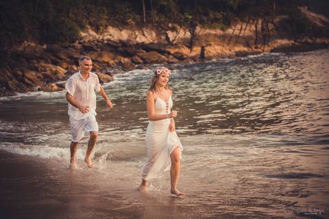 fotos nascer do sol, fotos por do sol, fotos na praia, praia do guarujá, ensaio pre casamento na praia, ensaio de casal na praia, vou casar na praia, fotos de casamento na praia, ensaio na praia, ensaio de casal do por do sol'