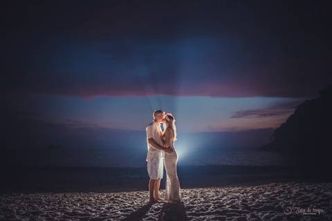 fotos nascer do sol, fotos por do sol, fotos na praia, praia do guarujá, ensaio pre casamento na praia, ensaio de casal na praia, vou casar na praia, fotos de casamento na praia, ensaio na praia, ensaio de casal do por do sol'