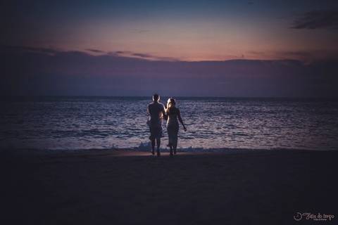 fotos nascer do sol, fotos por do sol, fotos na praia, praia do guarujá, ensaio pre casamento na praia, ensaio de casal na praia, vou casar na praia, fotos de casamento na praia, ensaio na praia, ensaio de casal do por do sol'