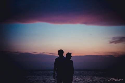 fotos nascer do sol, fotos por do sol, fotos na praia, praia do guarujá, ensaio pre casamento na praia, ensaio de casal na praia, vou casar na praia, fotos de casamento na praia, ensaio na praia, ensaio de casal do por do sol'