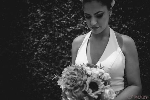 Mini wedding, mini casamento, casamento intimista, casamento intimo, casamento pequeno, casamento rustico, cozinha de autor, noivo, noivo de suspensorio, noivo de gravata borboleta, noiva chique, noiva de longo, noiva cantando'