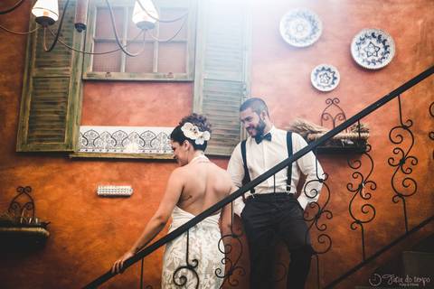 Mini wedding, mini casamento, casamento intimista, casamento intimo, casamento pequeno, casamento rustico, cozinha de autor, noivo, noivo de suspensorio, noivo de gravata borboleta, noiva chique, noiva de longo, noiva cantando'