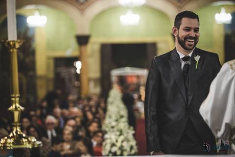 igreja matriz, igreja sagrada familia, casamento na igreja, noiva chique, noica classica, noivo, casamento na igreja, decoração da igreja, vestida para casar, vestido de noiva, buffet allegro, allegro buffet'