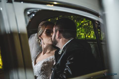 igreja matriz, igreja sagrada familia, casamento na igreja, noiva chique, noica classica, noivo, casamento na igreja, decoração da igreja, vestida para casar, vestido de noiva, buffet allegro, allegro buffet, casamento classico, casamento chique'