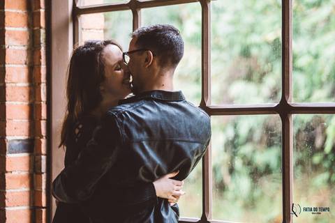 Ensaio pre casamento, ensaio pre casamento no inverno, ensaio pre casamento estação de trem, estação de trem, paranapiacaba, paranapiacaba estancia turistica, ensaio despochado, fotos em paranapiacaba, fotografo em paranapiacaba'