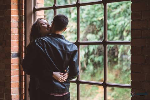 Ensaio pre casamento, ensaio pre casamento no inverno, ensaio pre casamento estação de trem, estação de trem, paranapiacaba, paranapiacaba estancia turistica, ensaio despochado, fotos em paranapiacaba, fotografo em paranapiacaba'