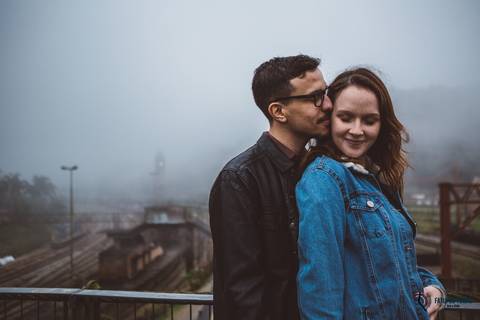 Ensaio pre casamento, ensaio pre casamento no inverno, ensaio pre casamento estação de trem, estação de trem, paranapiacaba, paranapiacaba estancia turistica, ensaio despochado, fotos em paranapiacaba, fotografo em paranapiacaba'