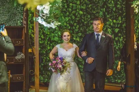 Napoelao Buffet, Buffet Napoleão, casamento no napoleao, casamento rustico, casamento no buffet, cerimonialista de casamento,  entrada da noiva, noiva, noiva entrando, noiva com o pai'