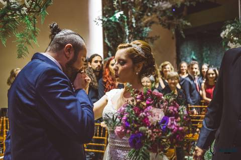 Napoelao Buffet, Buffet Napoleão, casamento no napoleao, casamento rustico, casamento no buffet, cerimonialista de casamento,  noiva, buque de flores, buque desconstruido, noivo de terno azul, noiva conteporanea, casando no abc'