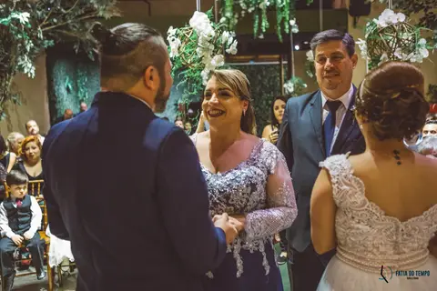 Napoelao Buffet, Buffet Napoleão, casamento no napoleao, casamento rustico, casamento no buffet, cerimonialista de casamento,  noiva, buque de flores, buque desconstruido, noivo de terno azul, noiva conteporanea, casando no abc'