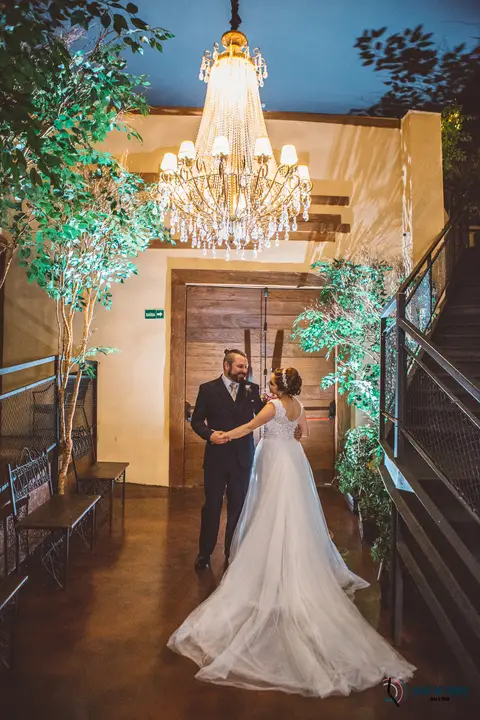 Napoelao Buffet, Buffet Napoleão, casamento no napoleao, casamento rustico, casamento no buffet, cerimonialista de casamento,  noiva, buque de flores, buque desconstruido, noivo de terno azul, noiva conteporanea, casando no abc'