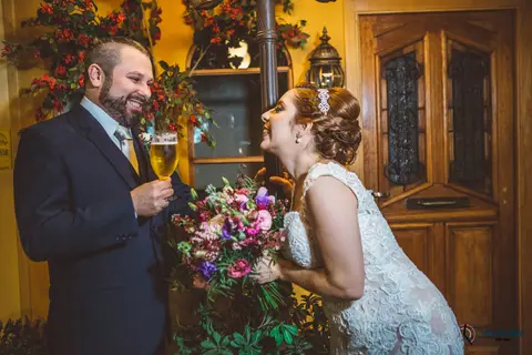 Napoelao Buffet, Buffet Napoleão, casamento no napoleao, casamento rustico, casamento no buffet, cerimonialista de casamento,  noiva, buque de flores, buque desconstruido, noivo de terno azul, noiva conteporanea, casando no abc'