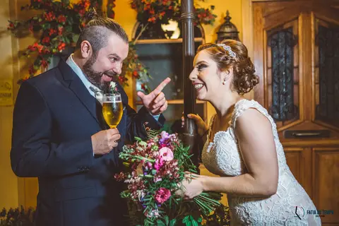 Napoelao Buffet, Buffet Napoleão, casamento no napoleao, casamento rustico, casamento no buffet, cerimonialista de casamento,  noiva, buque de flores, buque desconstruido, noivo de terno azul, noiva conteporanea, casando no abc'