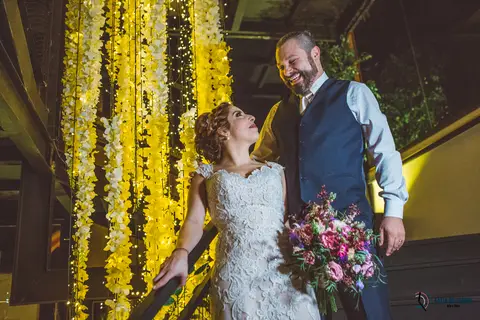 Napoelao Buffet, Buffet Napoleão, casamento no napoleao, casamento rustico, casamento no buffet, cerimonialista de casamento,  noiva, buque de flores, buque desconstruido, noivo de terno azul, noiva conteporanea, casando no abc'