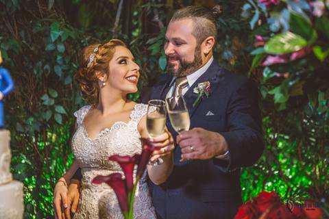 Napoelao Buffet, Buffet Napoleão, casamento no napoleao, casamento rustico, casamento no buffet, cerimonialista de casamento,  noiva, buque de flores, buque desconstruido, noivo de terno azul, noiva conteporanea, casando no abc'