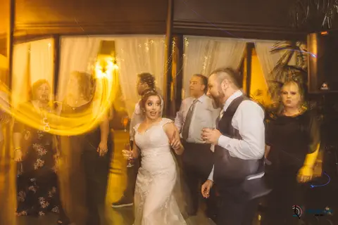 Napoelao Buffet, Buffet Napoleão, casamento no napoleao, casamento rustico, casamento no buffet, cerimonialista de casamento,  noiva, buque de flores, buque desconstruido, noivo de terno azul, noiva conteporanea, casando no abc, festa de casamento,'