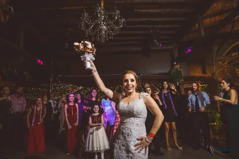 Napoelao Buffet, Buffet Napoleão, casamento no napoleao, casamento rustico, casamento no buffet, cerimonialista de casamento,  noiva, buque de flores, buque desconstruido, noivo de terno azul, noiva conteporanea, casando no abc, festa de casamento,'