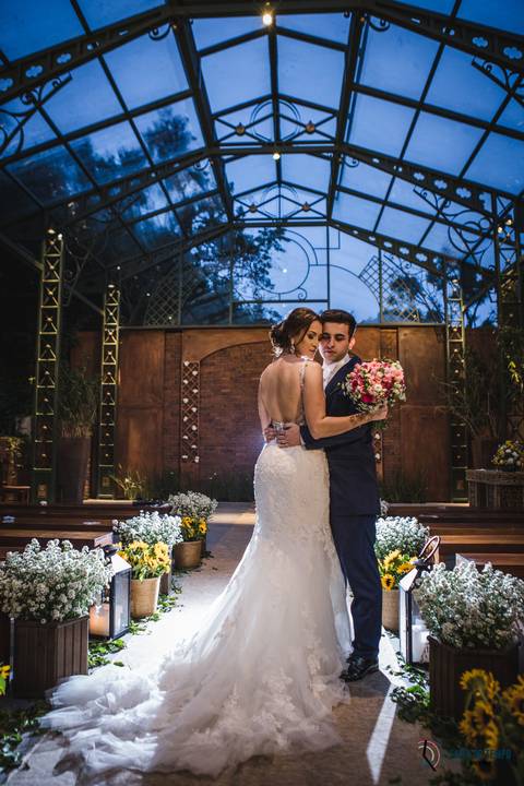 Sitio São Jorge, Espava Vdara, Sitio São Jorge Varangas, Casando no Sitio, Casamento Rustico, Casando no Campo, Casamento no campo, Vestido de noiva sereia, Noivo terno azul, '