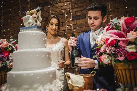Sitio São Jorge, Espava Vdara, Sitio São Jorge Varangas, Casando no Sitio, Casamento Rustico, Casando no Campo, Casamento no campo, Vestido de noiva sereia, Noivo terno azul, '