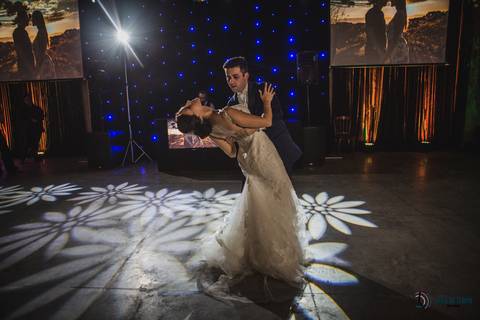 Sitio São Jorge, Espava Vdara, Sitio São Jorge Varangas, Casando no Sitio, Casamento Rustico, Casando no Campo, Casamento no campo, Vestido de noiva sereia, Noivo terno azul, '