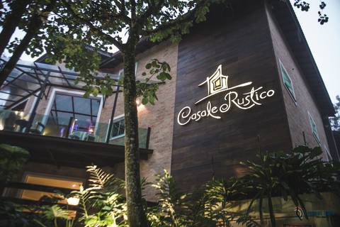 casale rustico, casale, casamento no campo, casamento rustico, casamento chique, casamento boho, decoração branca, vestido de noiva, casamento em são bernardo do campo, noivo de azul, noiva de sereia'