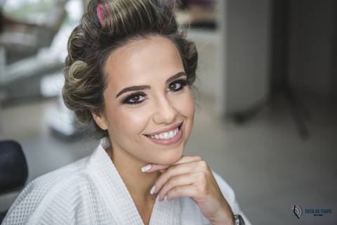 salão roberto rodriguez, maquiador cleber azevedo, cleber azevedo maquiador, cabelereiro roberto rodriguez, dia da noiva roberto rodriguez, dia da noiva, noiva loira, penteado de noiva, maquiagem de noiva, noiva cabelo solto'