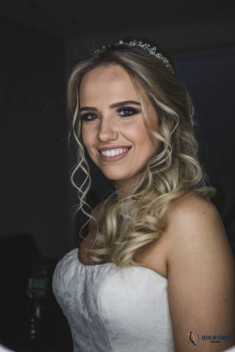 salão roberto rodriguez, maquiador cleber azevedo, cleber azevedo maquiador, cabelereiro roberto rodriguez, dia da noiva roberto rodriguez, dia da noiva, noiva loira, penteado de noiva, maquiagem de noiva, noiva cabelo solto'