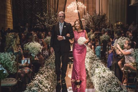 buffet allegro, casamento em são caetano do sul, casamento chique, buffet chique, casamento no buffet, passarela de espelho, decoração chique, allegro buffet, pais da noiva, mãe da noiva de rosa'