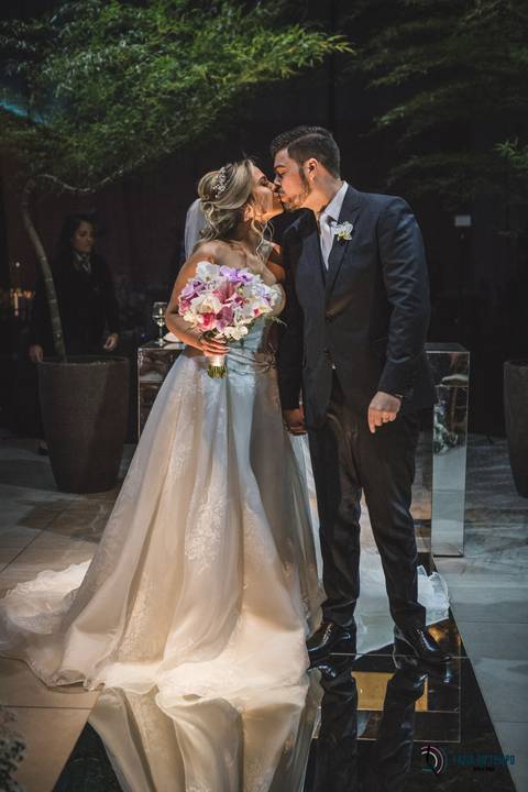 buffet allegro, casamento em são caetano do sul, casamento chique, buffet chique, casamento no buffet, passarela de espelho, decoração chique, allegro buffet'