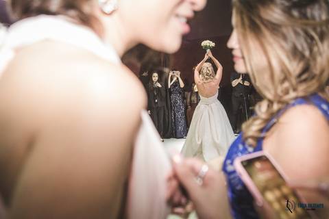 buffet allegro, casamento em são caetano do sul, casamento chique, buffet chique, casamento no buffet, passarela de espelho, decoração chique, allegro buffet, balada de casamento, balada, light paint, efeito de luz, iluminação de balada'