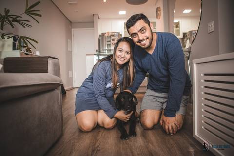 ensaio lifestyle, ensaio casal, ensaio casal em casa, lifestyle casal, precasamento lifestyle, ensaio pre casamento, ensaio pre casamento diferente, ensaio pre casamento com moto, fotos de casal, ensaio pré casamento espontâneo'