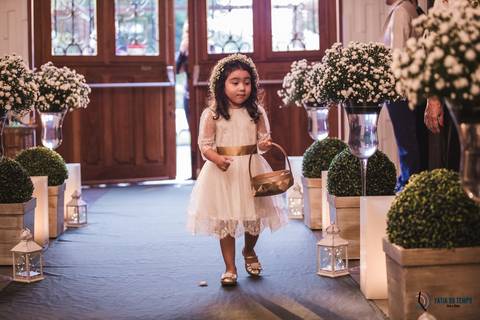 espaço mezzatorre, casamento clássico, celebrante adriano bonazio, noiva classica, casamento no buffet, vestido de noiva, noivo clássico, decoração classica, buque da noiva, casamento na cidade, casamento de dia, penteado de noiva, maquiagem de noiva'