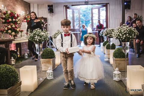 espaço mezzatorre, casamento clássico, celebrante adriano bonazio, noiva classica, casamento no buffet, vestido de noiva, noivo clássico, decoração classica, buque da noiva, casamento na cidade, casamento de dia, penteado de noiva, maquiagem de noiva'