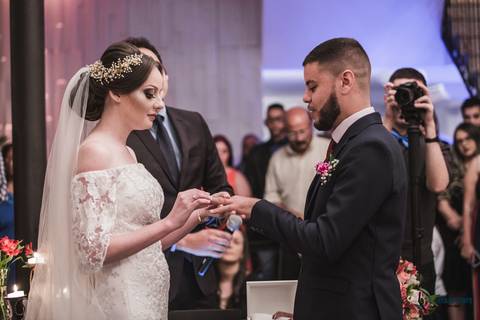 espaço mezzatorre, casamento clássico, celebrante adriano bonazio, noiva classica, casamento no buffet, vestido de noiva, noivo clássico, decoração classica, buque da noiva, casamento na cidade, casamento de dia, penteado de noiva, maquiagem de noiva'