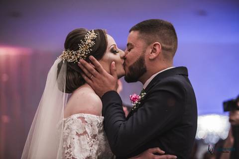 espaço mezzatorre, casamento clássico, celebrante adriano bonazio, noiva classica, casamento no buffet, vestido de noiva, noivo clássico, decoração classica, buque da noiva, casamento na cidade, casamento de dia, penteado de noiva, maquiagem de noiva'