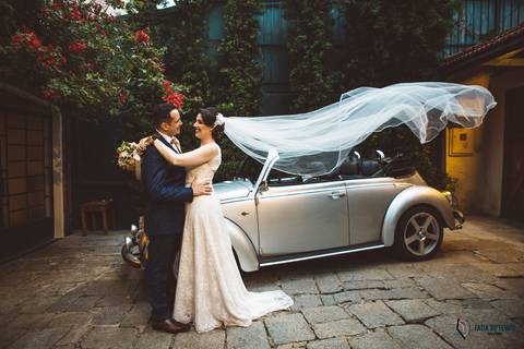 Grande Ville Buffet, Grande Ville, buffet rustico, buffet na dom pedro II, casamento na casinha, casando rustico, vestido de noiva, vestido de noiva reto, noivo de azul, decoração branca, casando de dia, casando de noite, rustico, suculentas de lembrança'