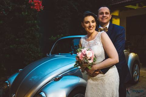 Grande Ville Buffet, Grande Ville, buffet rustico, buffet na dom pedro II, casamento na casinha, casando rustico, vestido de noiva, vestido de noiva reto, noivo de azul, decoração branca, casando de dia, casando de noite, rustico, suculentas de lembrança'