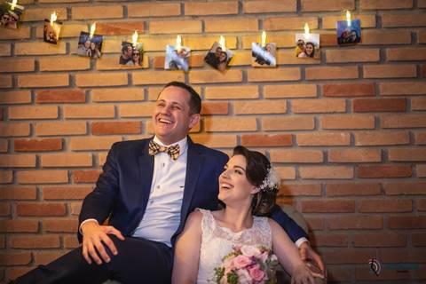 Grande Ville Buffet, Grande Ville, buffet rustico, buffet na dom pedro II, casamento na casinha, casando rustico, vestido de noiva, vestido de noiva reto, noivo de azul, decoração branca, casando de dia, casando de noite, rustico, suculentas de lembrança'