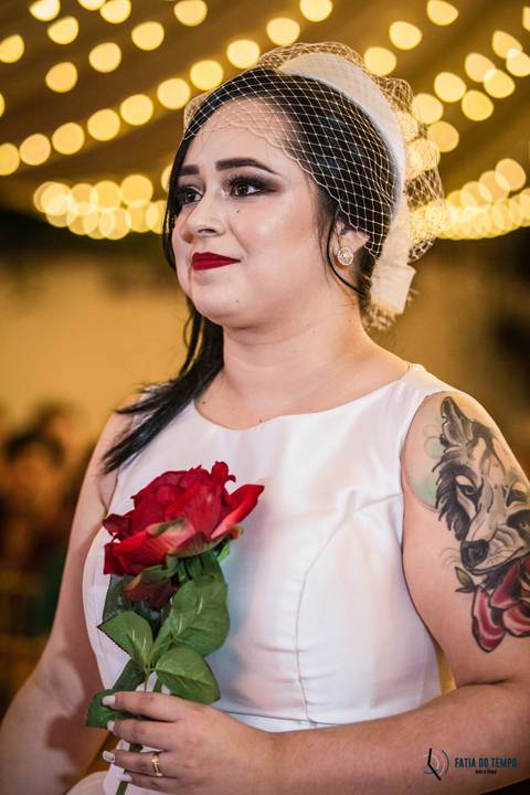 Grande Ville Buffet, buffet em santo andre, buffet rustico, casamento lgbt, casamento homoafetivo, casamento homossexual, noiva de branco, noivas, casamento entre mulheres, mulheres casando, toda forma de amor, decoração rustica, meninas casando'