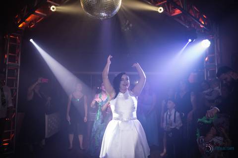 Grande Ville Buffet, buffet em santo andre, buffet rustico, casamento lgbt, casamento homoafetivo, casamento homossexual, noiva de branco, noivas, casamento entre mulheres, mulheres casando, toda forma de amor, decoração rustica, meninas casando'