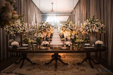 igreja matriz são caetano, igreja sagrada familia são caetano, casando na igreja, casamento na igraja, noiva classica, casamento classico, buffet tulipas, festa de casamento classico, vestido de noiva, buquet vermelho'