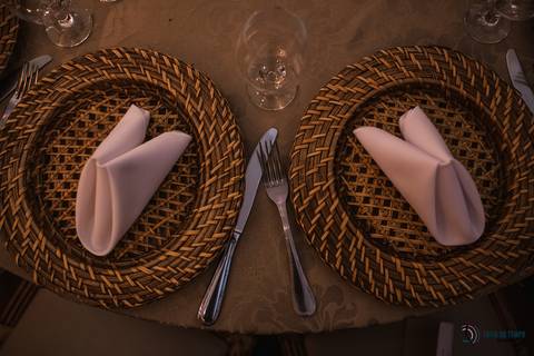 igreja matriz são caetano, igreja sagrada familia são caetano, casando na igreja, casamento na igraja, noiva classica, casamento classico, buffet tulipas, festa de casamento classico, vestido de noiva, buquet vermelho'