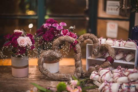 Grande Ville Buffet, Grande Ville, buffet de casamento rustico, buffet de casamento em santo andré, noiva oriental, noiva japonesa, cerimonia das velas, casamento rustico, noivo de gravata borboleta, buquê de noiva, mesa do bolo de casmento'