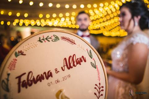 Grande Ville Buffet, Grande Ville, buffet de casamento rustico, buffet de casamento em santo andré, noiva oriental, noiva japonesa, cerimonia das velas, casamento rustico, noivo de gravata borboleta, buquê de noiva, mesa do bolo de casmento'