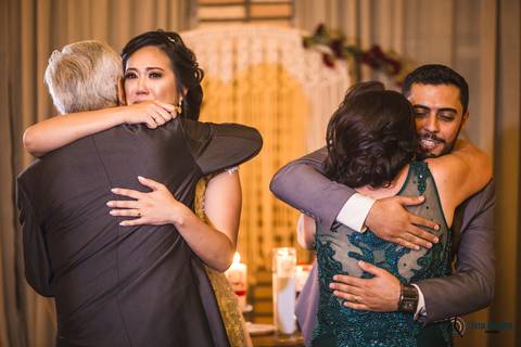 Grande Ville Buffet, Grande Ville, buffet de casamento rustico, buffet de casamento em santo andré, noiva oriental, noiva japonesa, cerimonia das velas, casamento rustico, noivo de gravata borboleta, buquê de noiva, mesa do bolo de casmento'