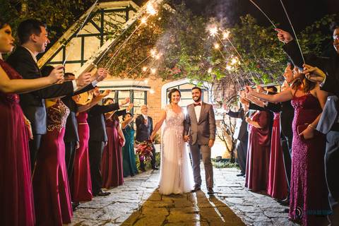 Grande Ville Buffet, Grande Ville, buffet de casamento rustico, buffet de casamento em santo andré, noiva oriental, noiva japonesa, cerimonia das velas, casamento rustico, noivo de gravata borboleta, buquê de noiva, mesa do bolo de casmento'