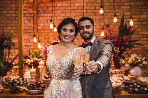 Grande Ville Buffet, Grande Ville, buffet de casamento rustico, buffet de casamento em santo andré, noiva oriental, noiva japonesa, cerimonia das velas, casamento rustico, noivo de gravata borboleta, buquê de noiva, mesa do bolo de casmento'